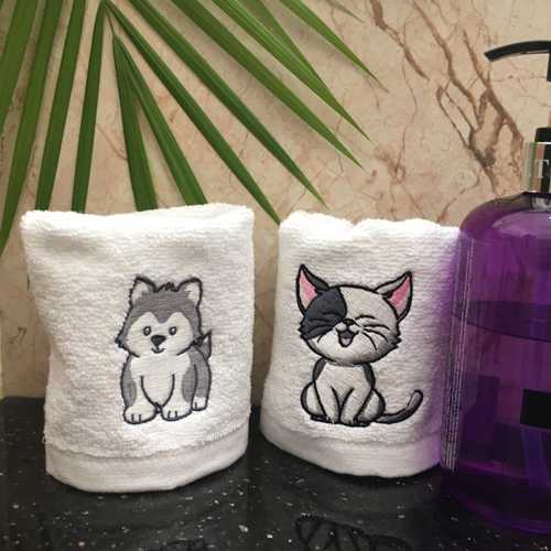 Customized embroidery artwork on face  towels